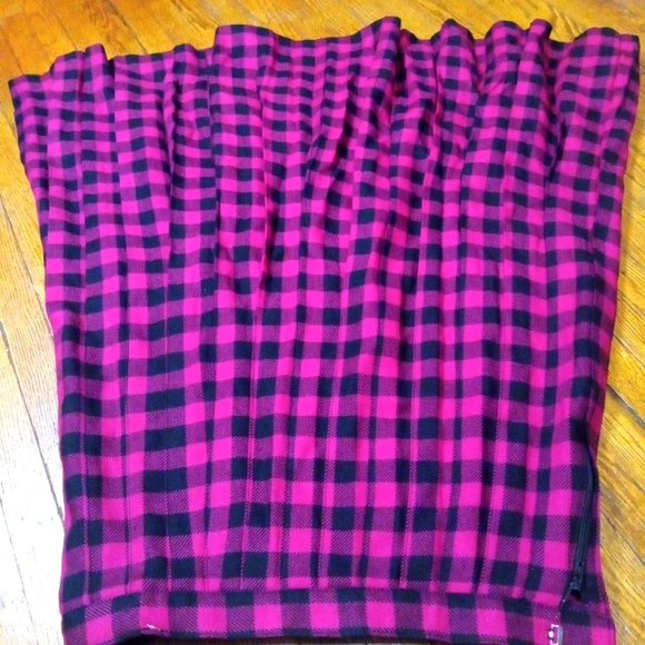 *SOLD* CHRISTIAN DIOR! vintage Pleated 1980s 100%WooL luxury designer skirt ! - Picture 3 of 8